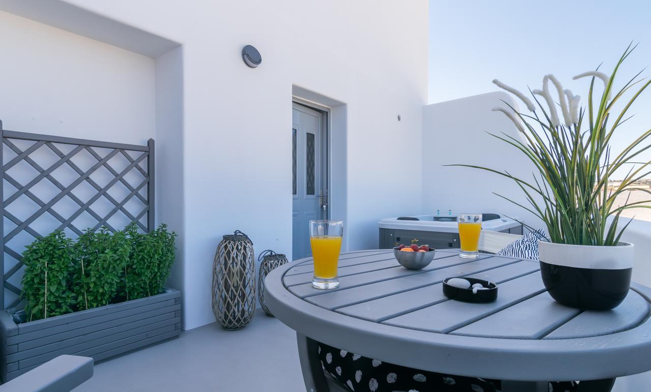 Uncle'S Luxury Jacuzzi Apartment Adamantas  ภายนอก รูปภาพ