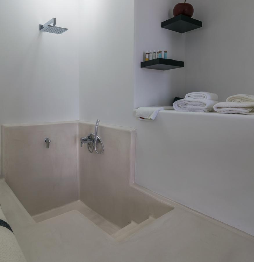 Uncle'S Luxury Jacuzzi Apartment Adamantas  ภายนอก รูปภาพ